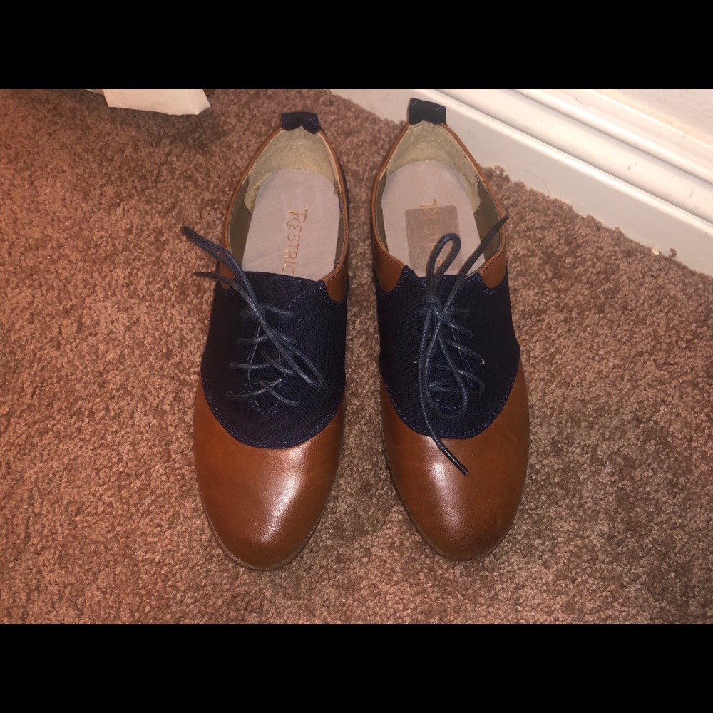 Modcloth Reading Room Romance Oxford